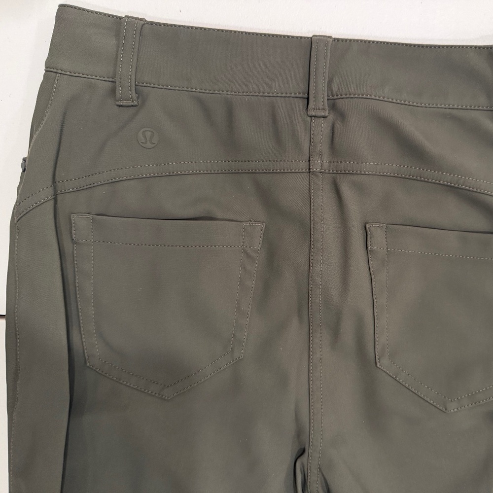 Green Lululemon Pants (Pockets and Zip) - size 27